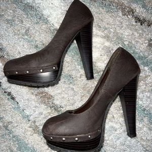 Brown heels with gems on the side design